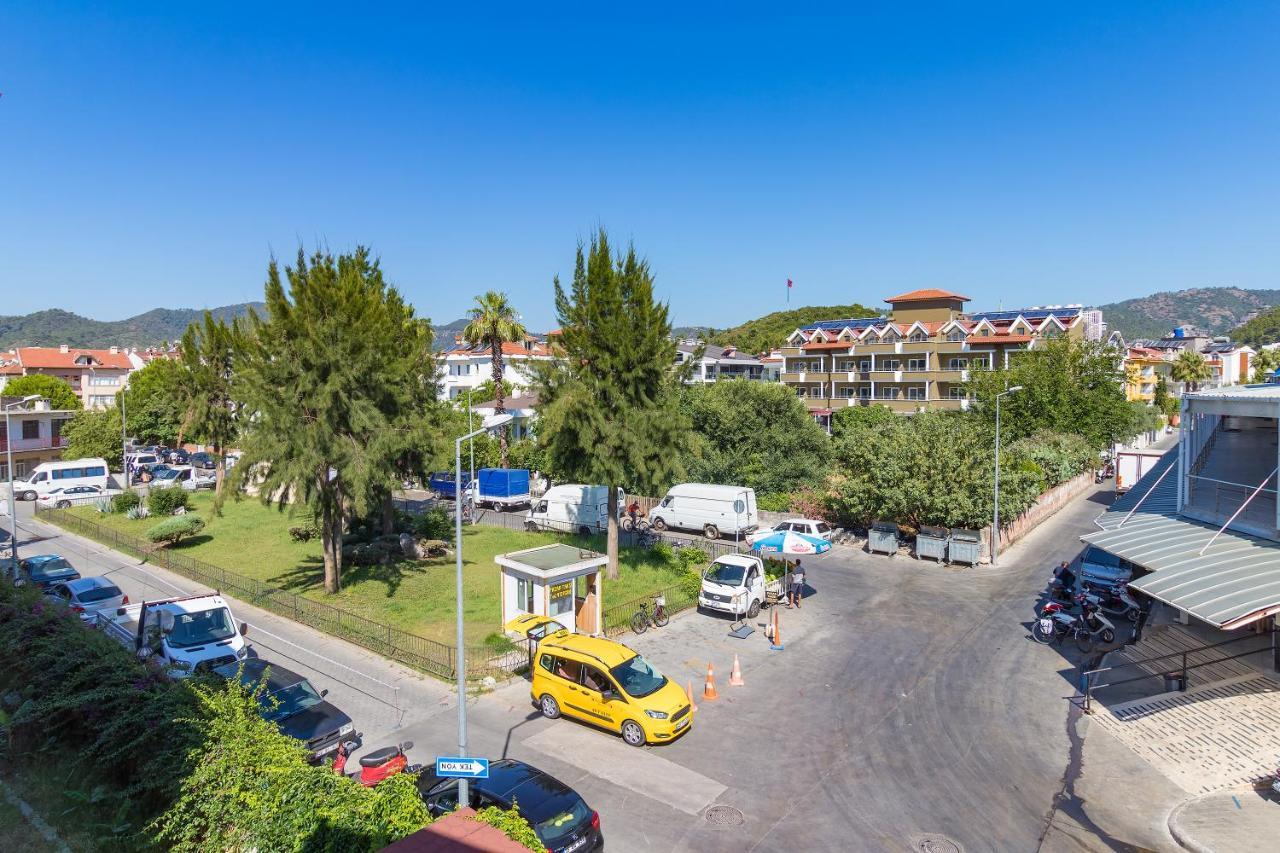 Apartments Near To City Center And Beach 말마리스 외부 사진